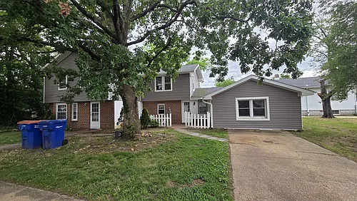 112 N 9th St Photo 1