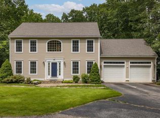 20 Debra Ln, Kittery, ME 03904
