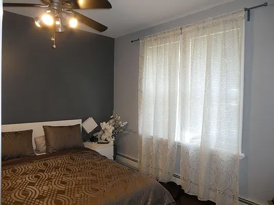 Sold by Century 21 Mizrahi Realty | media 43