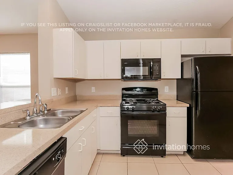 10353 Lakeside Vista Dr — Photo 7