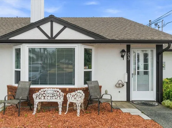 120 Finholm St N #53, Parksville, BC V9P 1J5