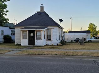 617 Wisconsin Ave SE, Staples, MN 56479