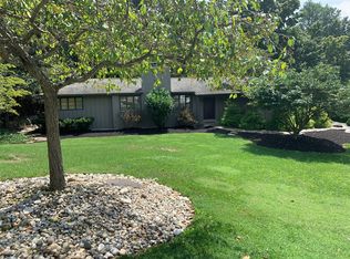6037 Turpin Hills Dr, Cincinnati, OH 45244