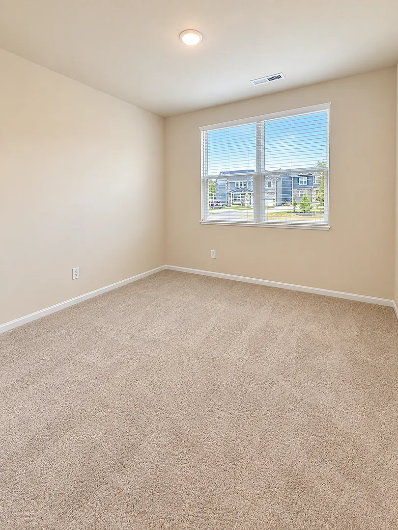 Brand-New 4-Bedroom Home In Lyndon | Modern Finishes + Flex Space — Photo 3
