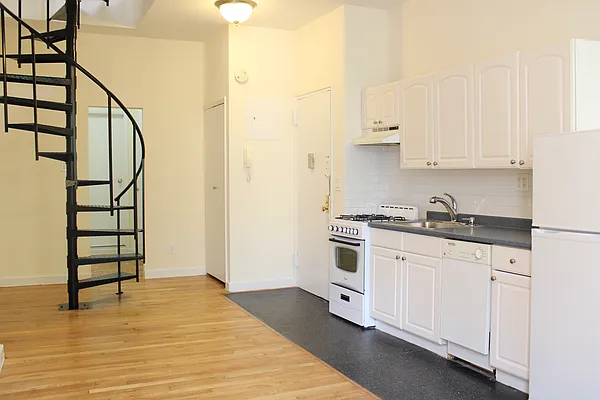 Rented by City & Suburban | media 2