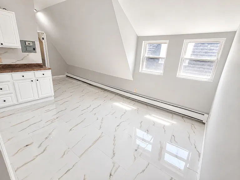 50 Halsted St #3 — Photo 3