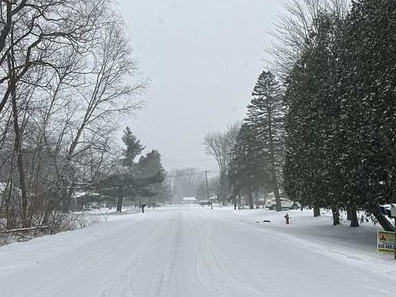 5th image of 3862 Knapp Ave
