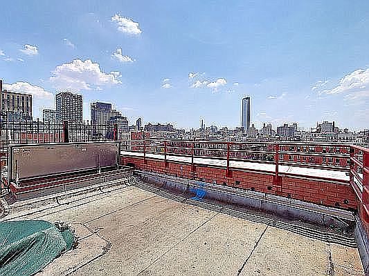 2nd image of 167 Eldridge St APT 6C