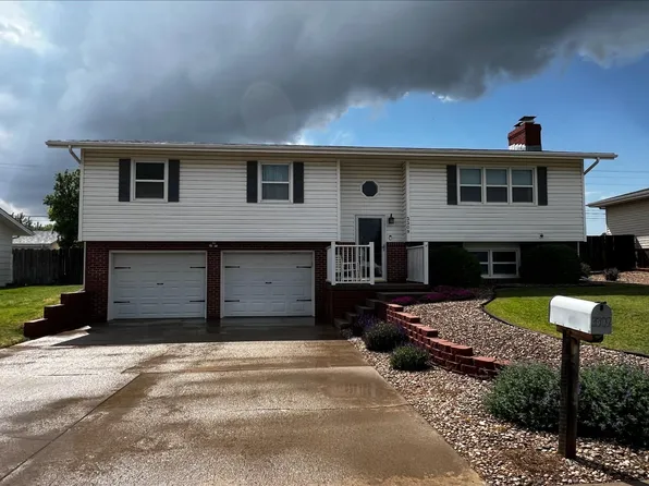 3309 Willow St, Hays, KS 67601