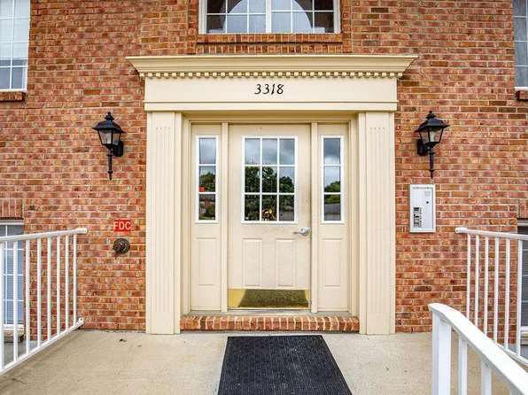 3318 Emerald Lakes Dr Unit 3B, Cincinnati, OH 45211