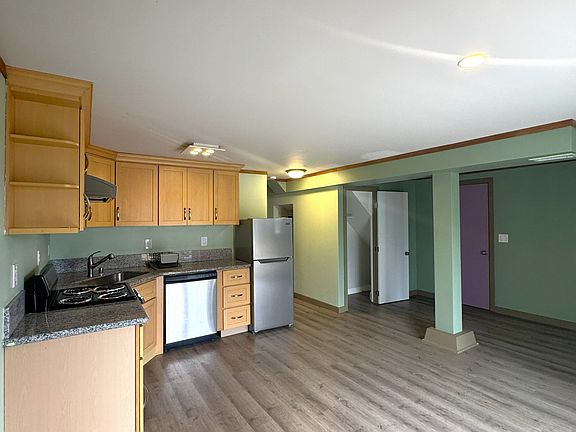 4th image of 1922 48th Ave #L