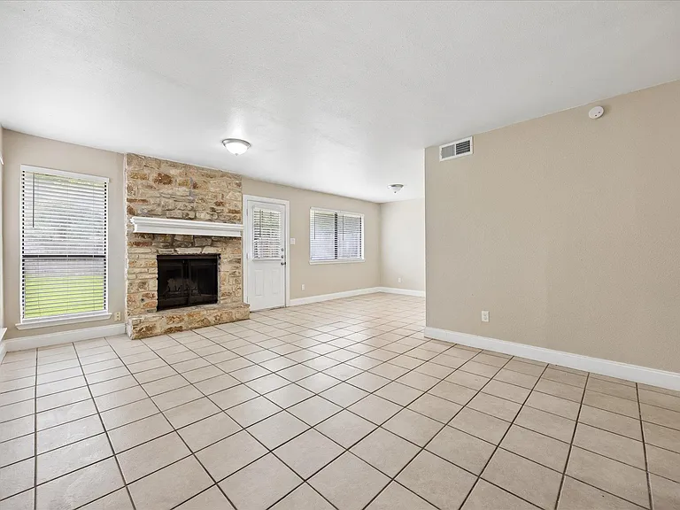 8329 Fathom Cir — Photo 5