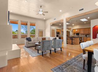 500 Laguna Seca Ln NW, Albuquerque, NM 87104