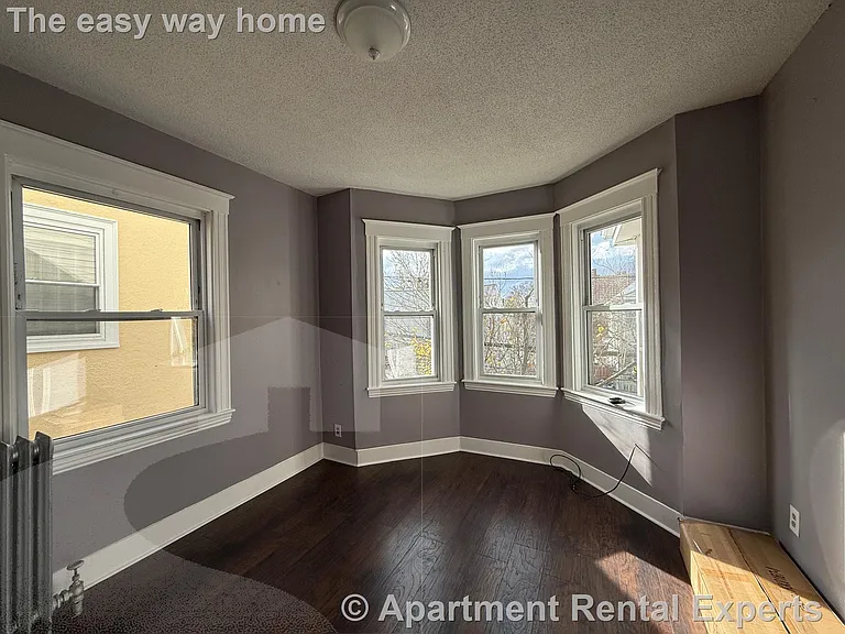 194 Sherman St — Photo 8