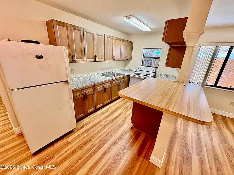 259 S Brevard Ave #4 — Photo 6