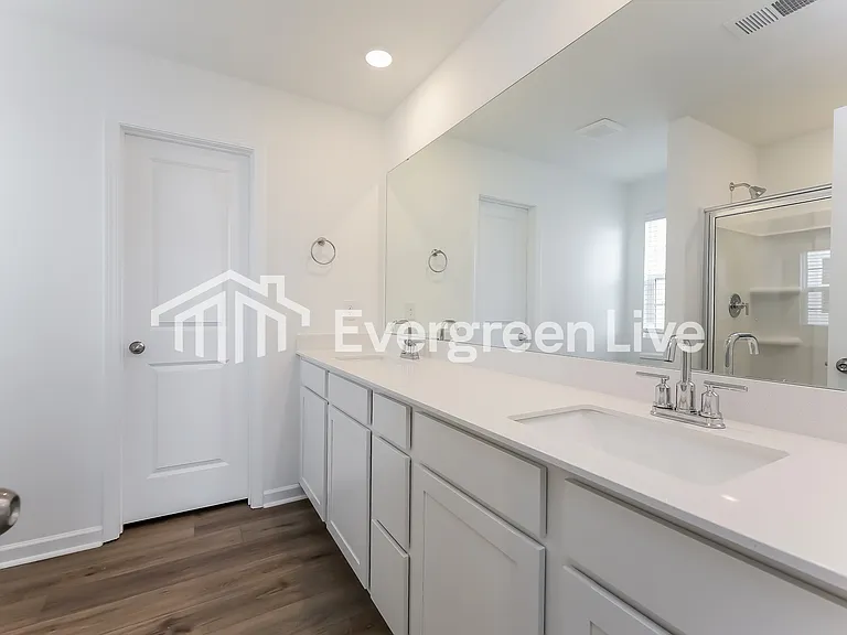 1372 Hugh Mack Ct — Photo 10