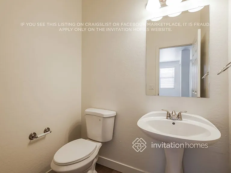 1806 E Patrick Ln — Photo 15