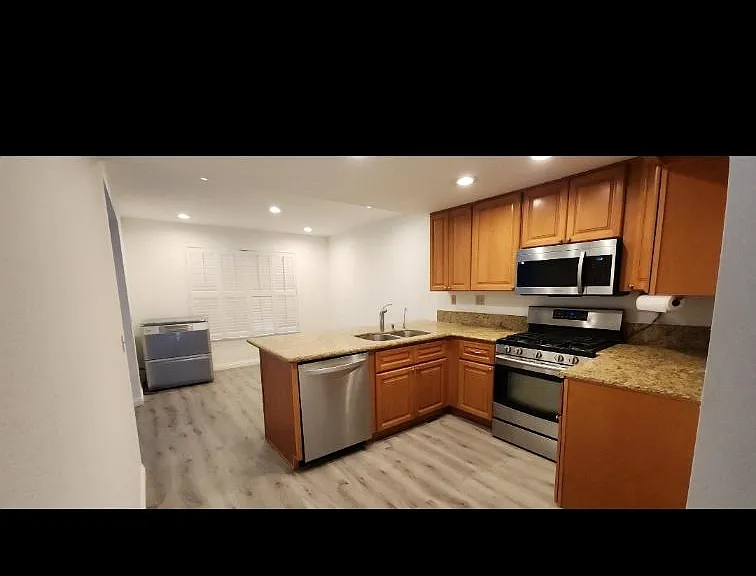 1126 Whitewater Dr — Photo 5