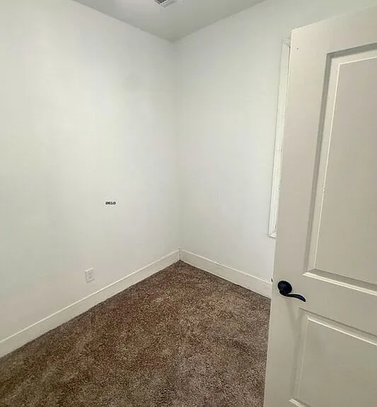 6514 Fullerton Ave — Photo 7