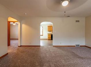 1638 E Madison St, Springfield, MO 65802