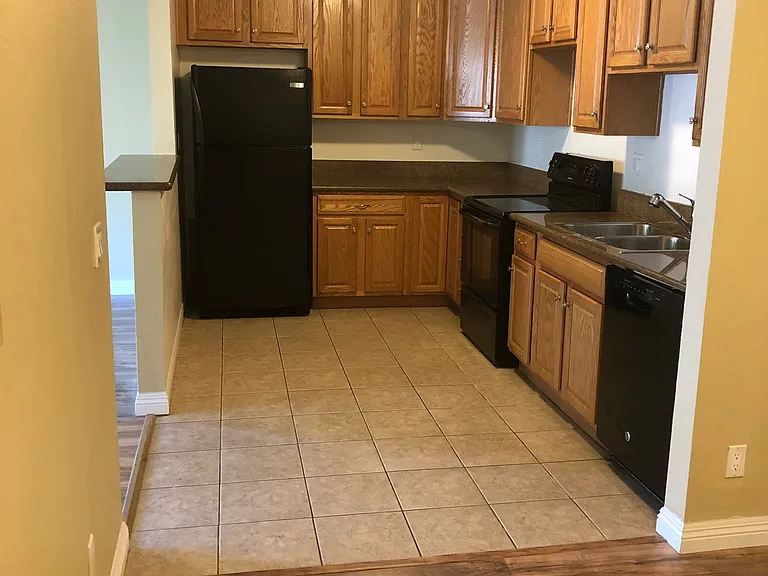 1661 Bayview Heights Dr #24 — Photo 6