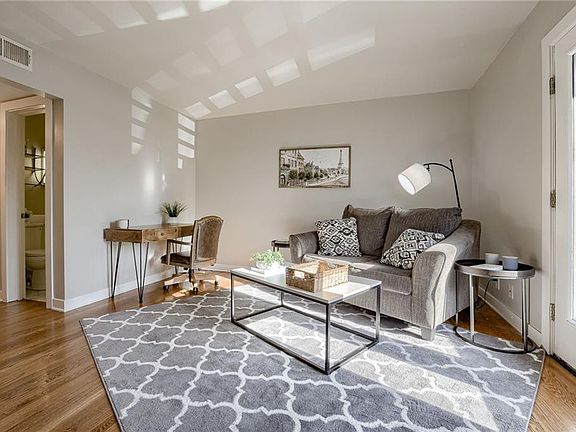 3rd image of 4536 Broadway Blvd Unit 2N