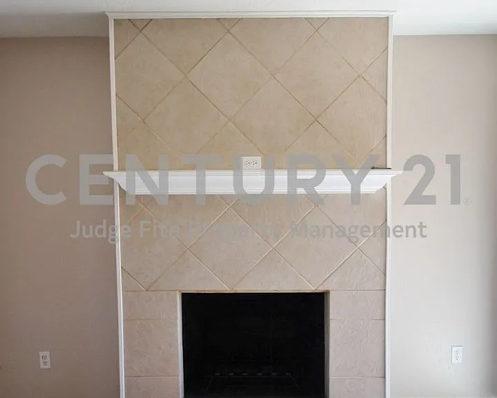 821 Rea Ave — Photo 10