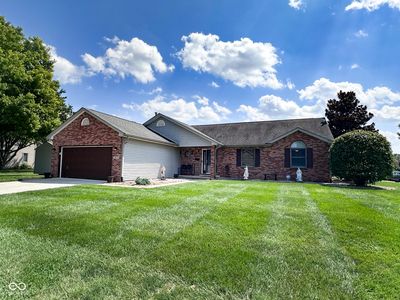 1913 Fairfax Dr, Columbus, IN, 47203