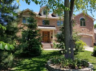 813 Elmdale Rd, Glenview, IL 60025