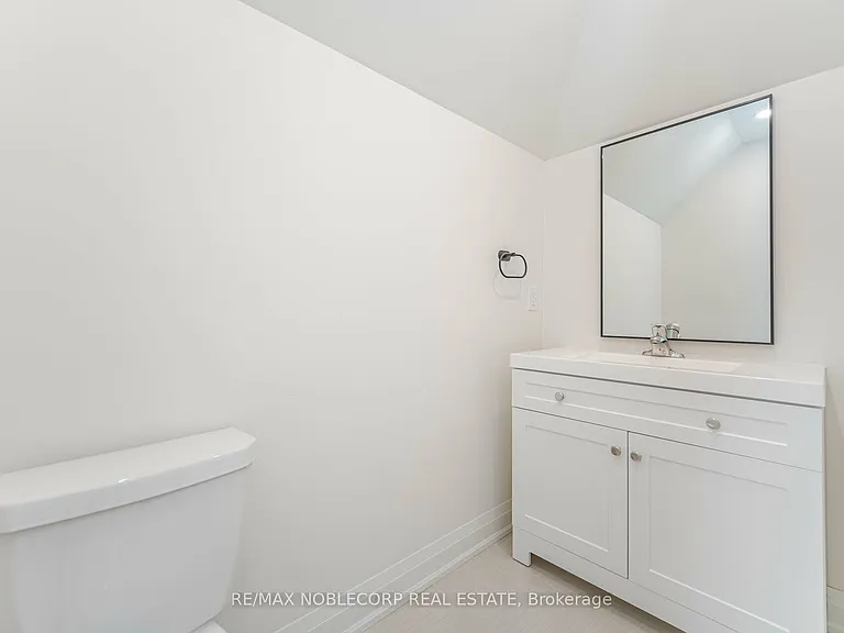 16 Little Blvd #G — Photo 31