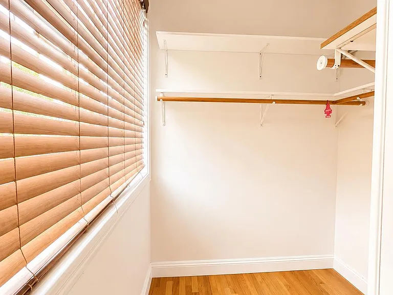 547 Sayre Ave #214 — Photo 8