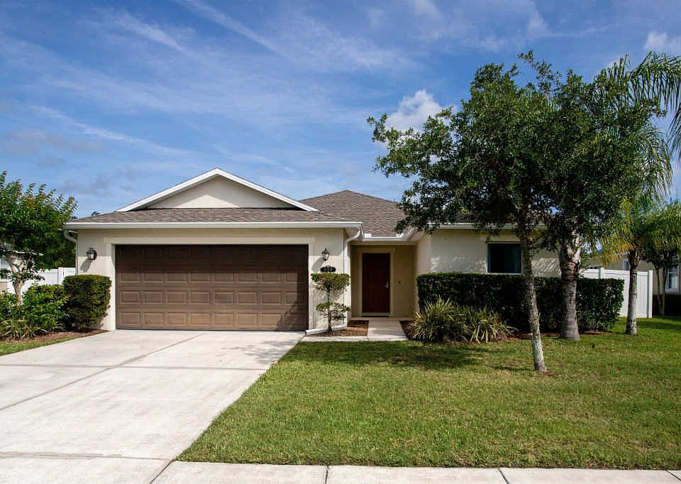 1st image of 240 Bayberry Lakes Blvd