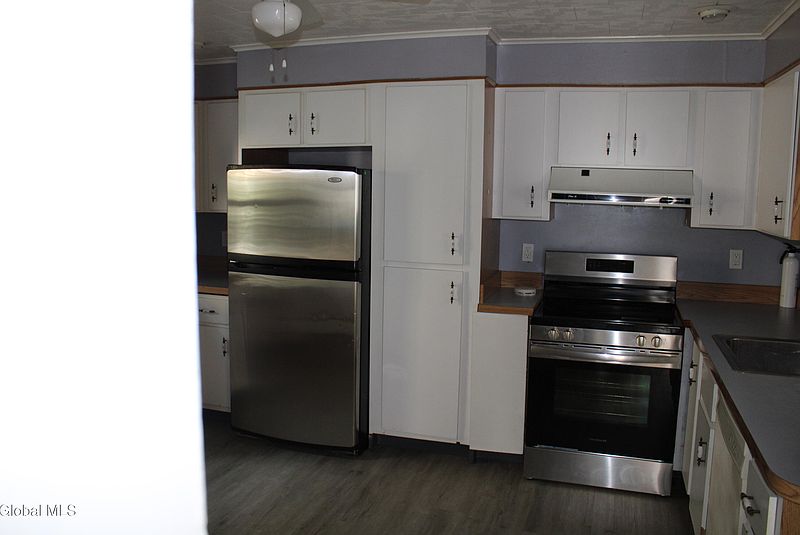 5th image of 27 Trinity Place