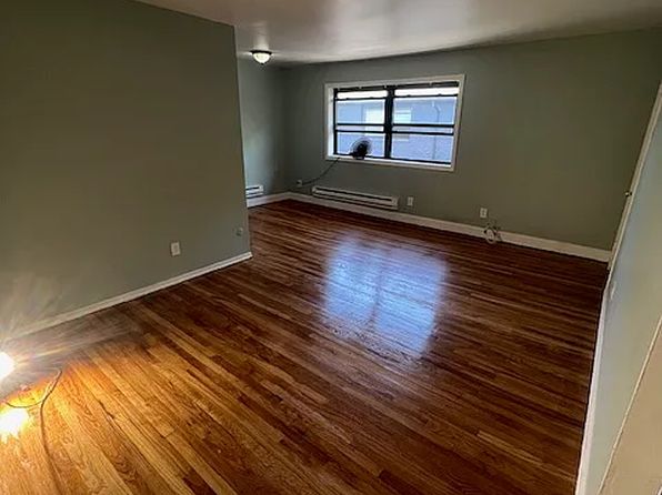 1266 Washington Ave #9