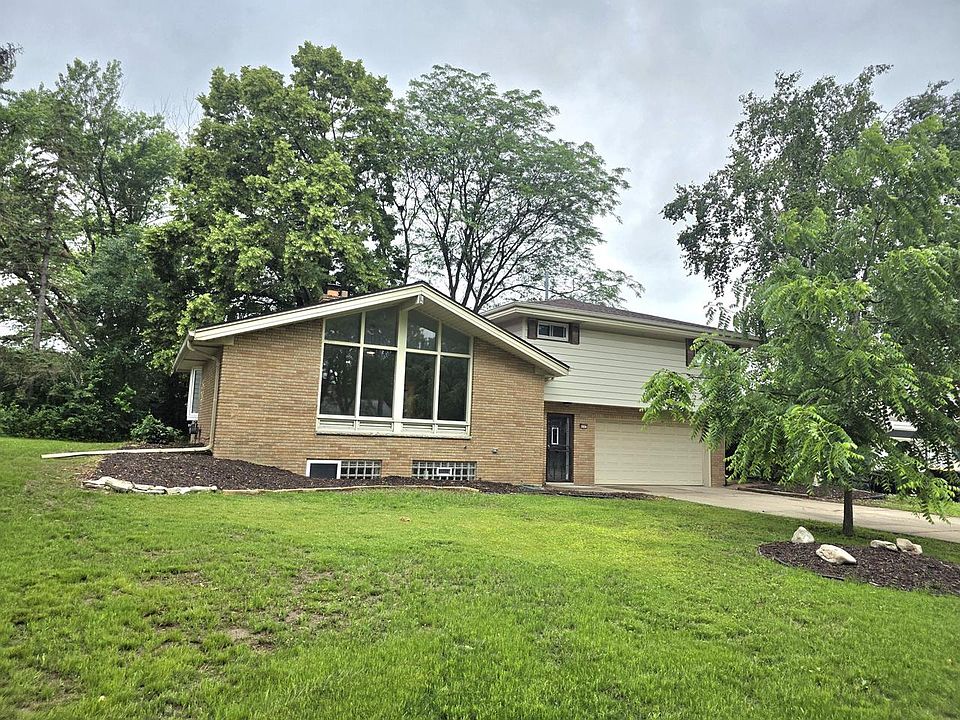 1st image of 4643 North 108th STREET