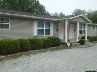 1100 N 1st St, Breese, IL