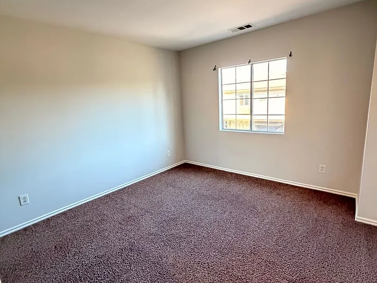 5762 Rostrata Ave — Photo 25