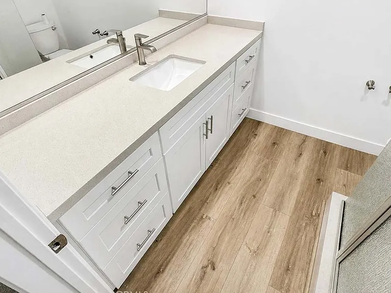 14222 Enfield Cir — Photo 27