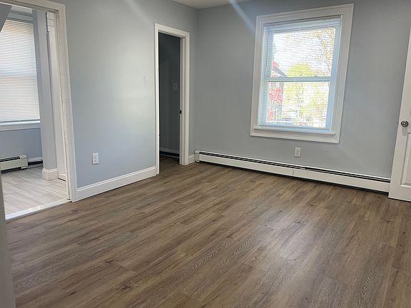 5th image of 15 Gustin Ave