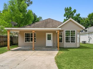 6163 E Ridley St, Bay saint louis, MS 39520