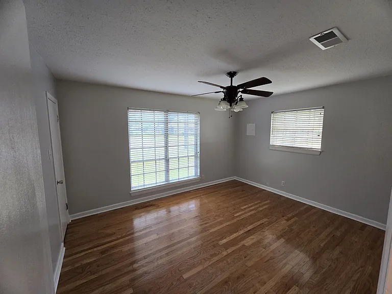 2503 Convent Ave — Photo 9
