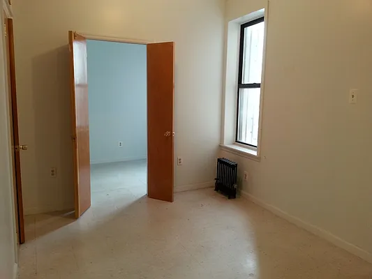 Rented by MCR Realty | media 12