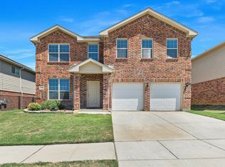 5105 Marina Dr, Denton, TX 76208