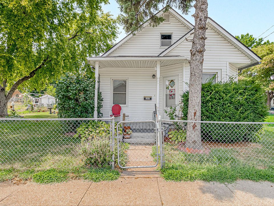 1st image of 202 S 24th St