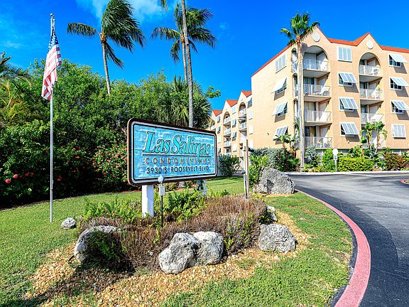 2nd image of 3930 S Roosevelt Blvd APT W314