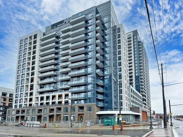 7950 Bathurst St, Vaughan, ON