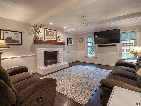 5th image of 2409 Loch Braemar Dr