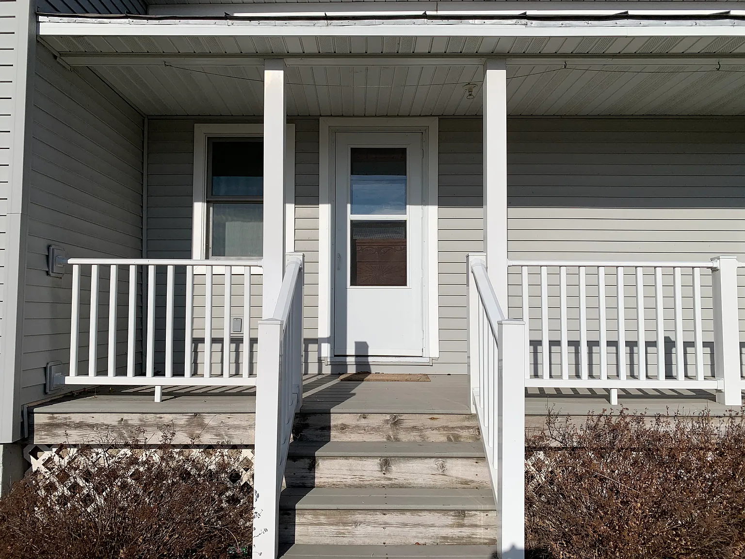3 bed, $1,500 — Photo 1