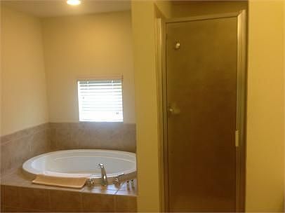 1st image of 5117 Melbourne St Unit 4201