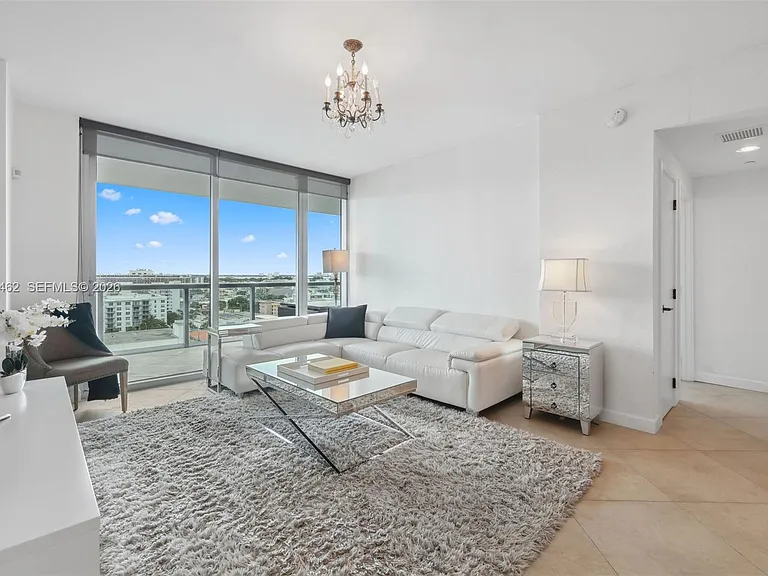 6799 Collins Ave #1106 — Photo 7